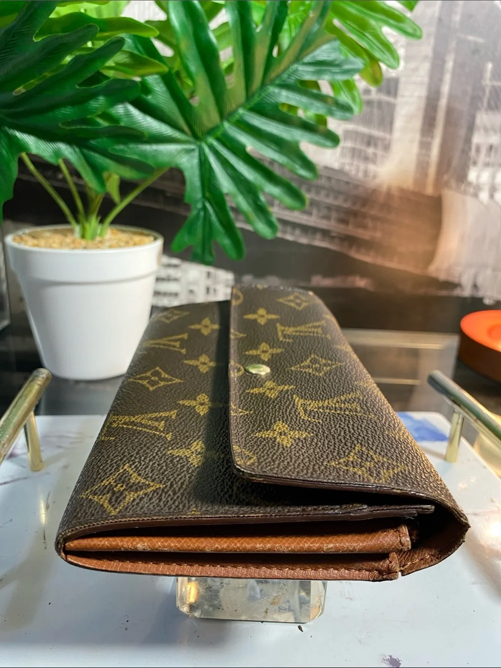 Authentic Louis Vuitton Vintage Monogram Sarah Wallet